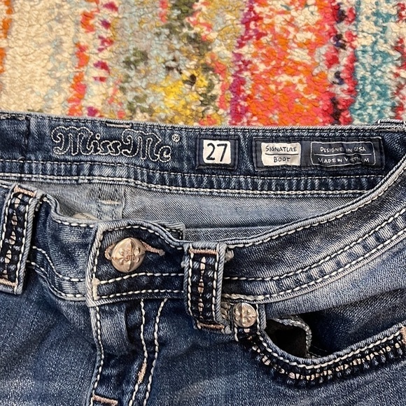 Miss Me Fleur De Lis Embroidered Y2K Low Rise Bootcut Jeans - Picture 10 of 16